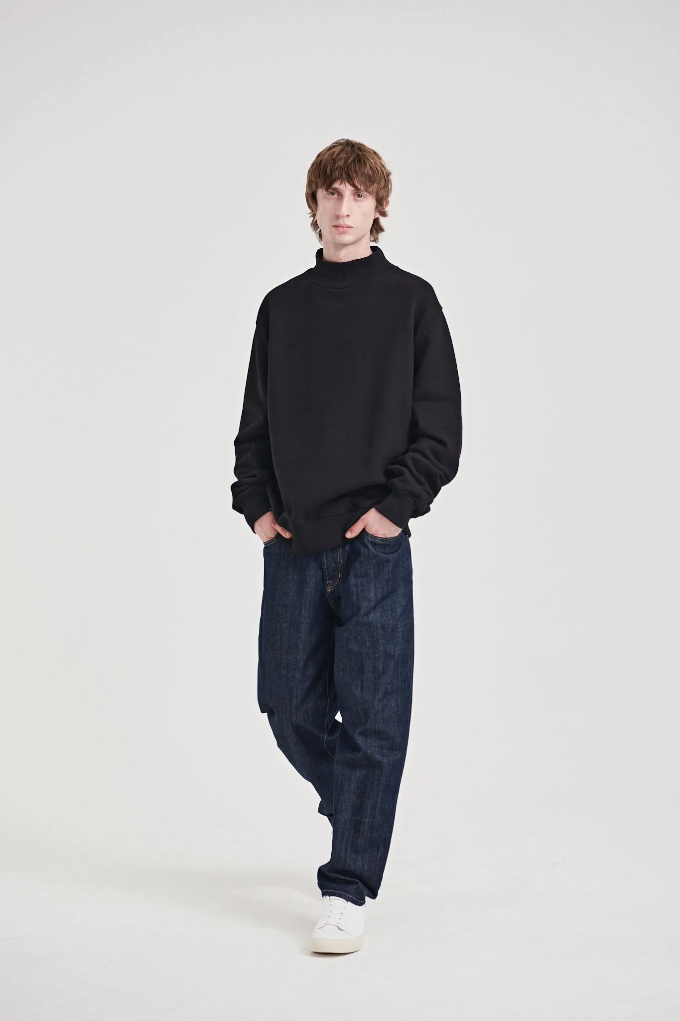 04 / Turtleneck Sweatshirt