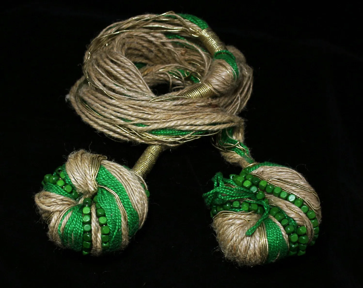 Asian Art-to-Wear Belt in Natural Rope, Green Yarn & Wooden Beads - Medium Size 8 to 10 - Wearable Art - Handmade 1980s Avant Garde Artisan