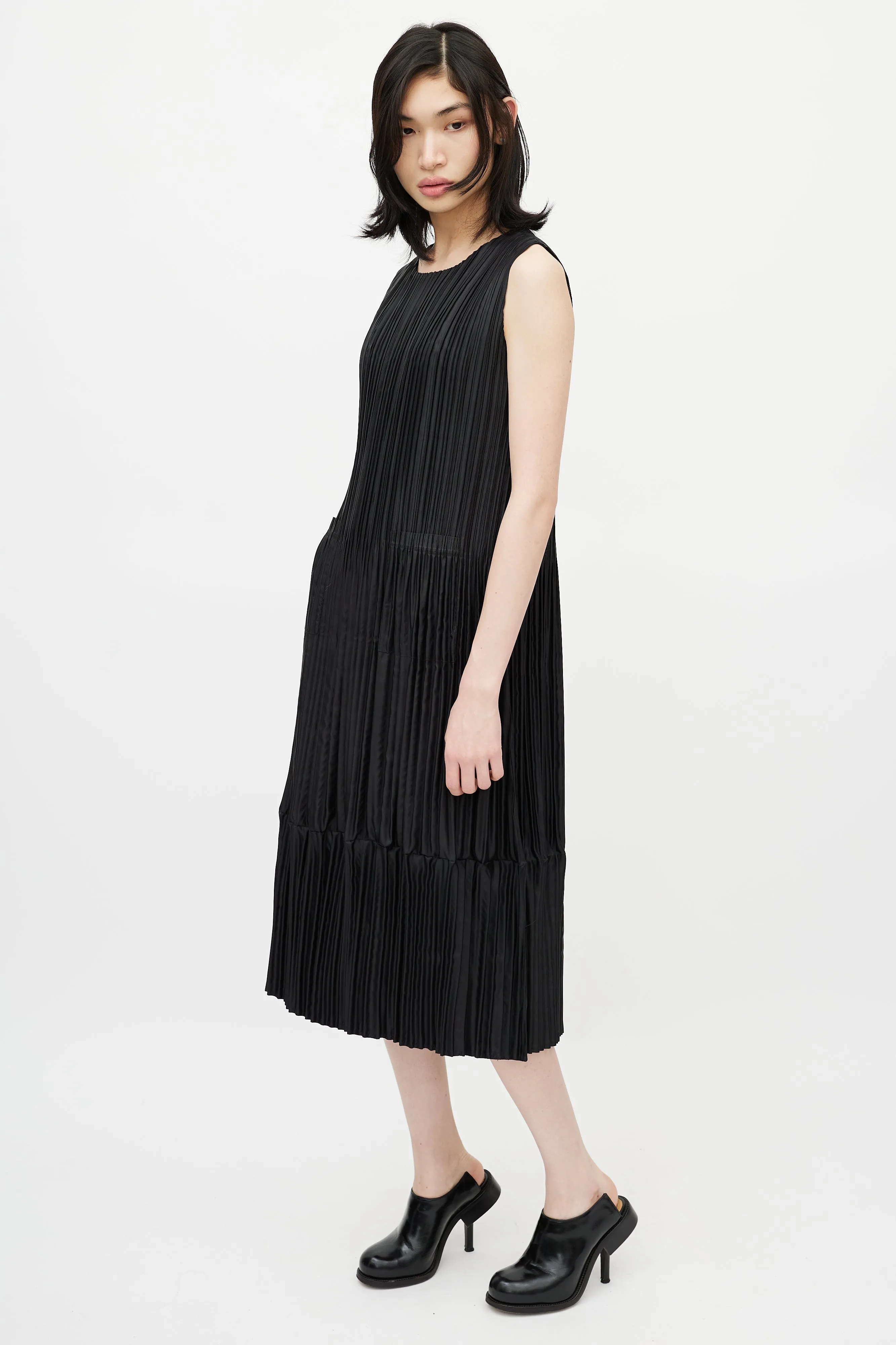 Black Pleated Dress