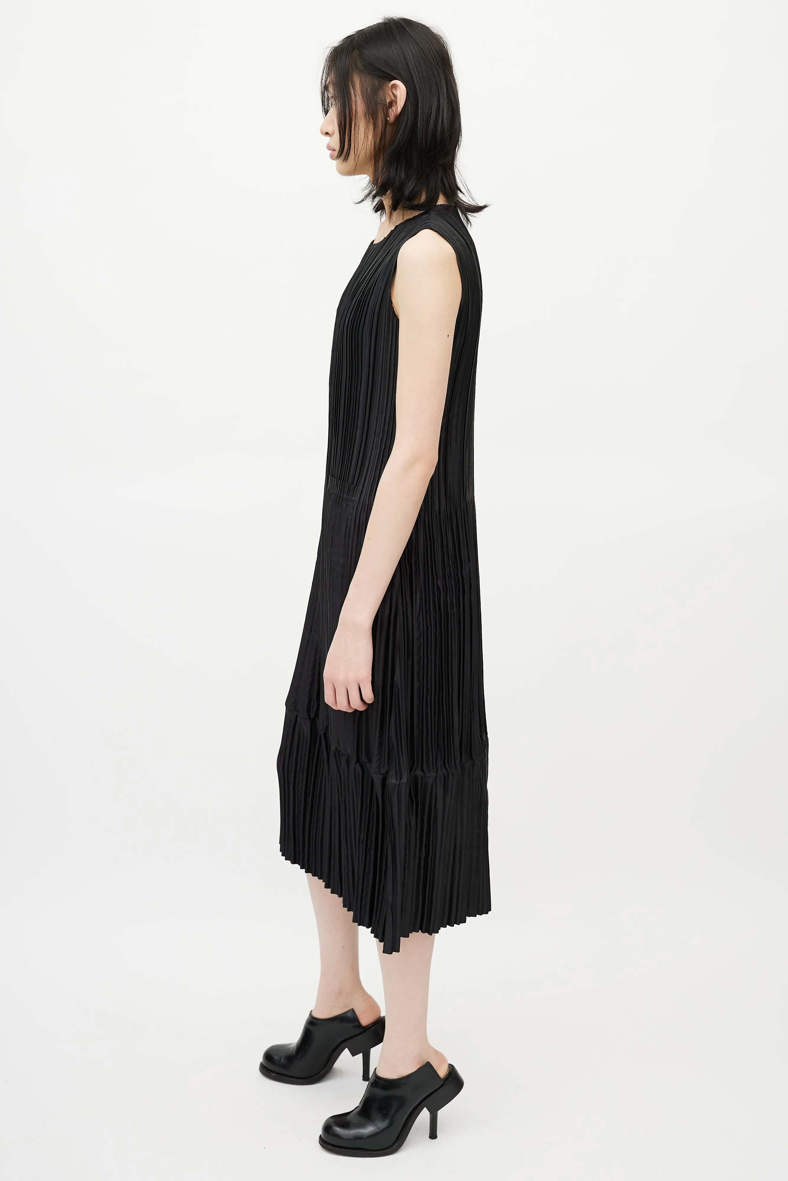 Black Pleated Dress