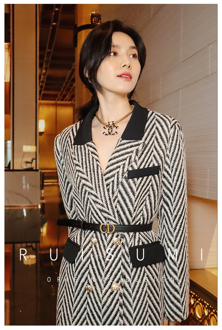 Design sense niche high-end black and white herringbone stitching classic suit collar  long coat- Duli