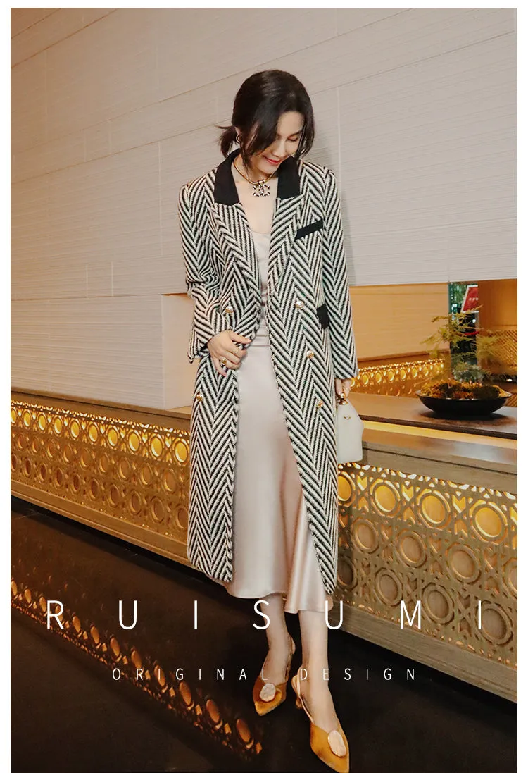 Design sense niche high-end black and white herringbone stitching classic suit collar  long coat- Duli