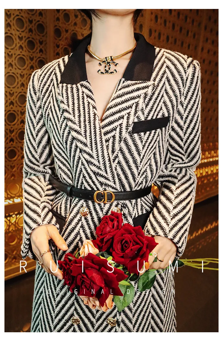 Design sense niche high-end black and white herringbone stitching classic suit collar  long coat- Duli