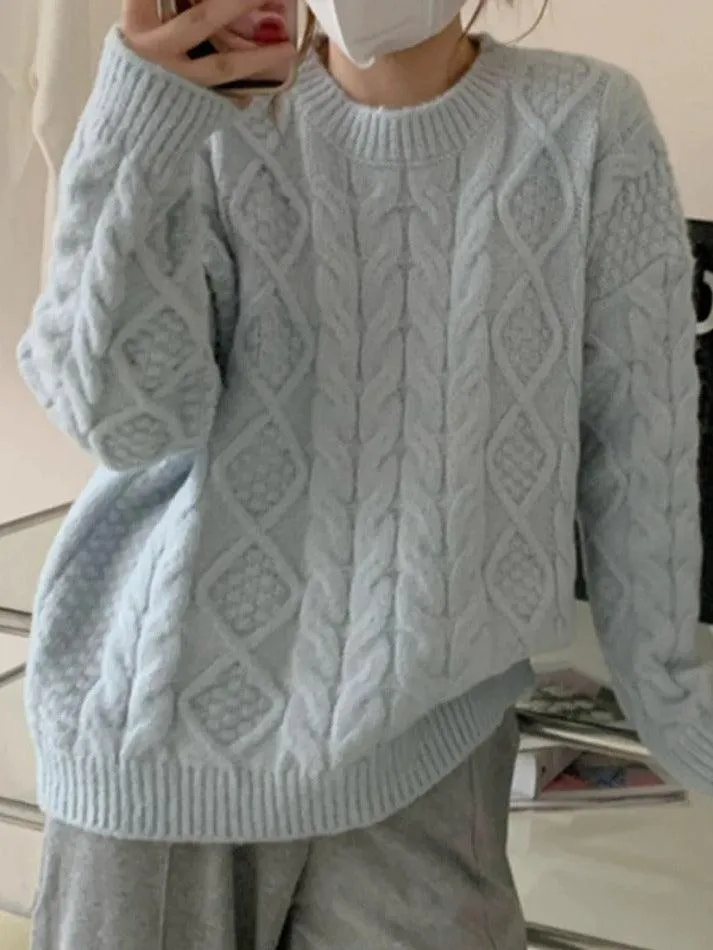 Joskaa Solid Crew Neck Cable Knit Sweater