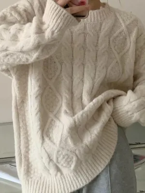 Joskaa Solid Crew Neck Cable Knit Sweater
