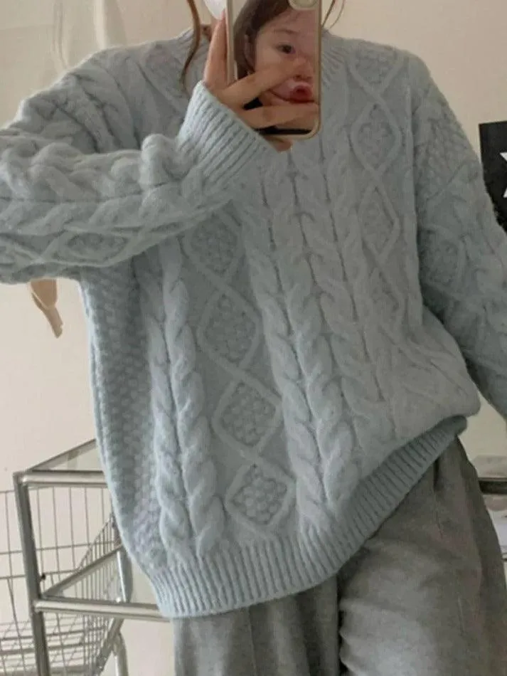 Joskaa Solid Crew Neck Cable Knit Sweater
