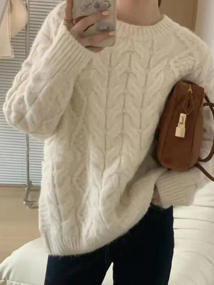 Joskaa Solid Crew Neck Cable Knit Sweater