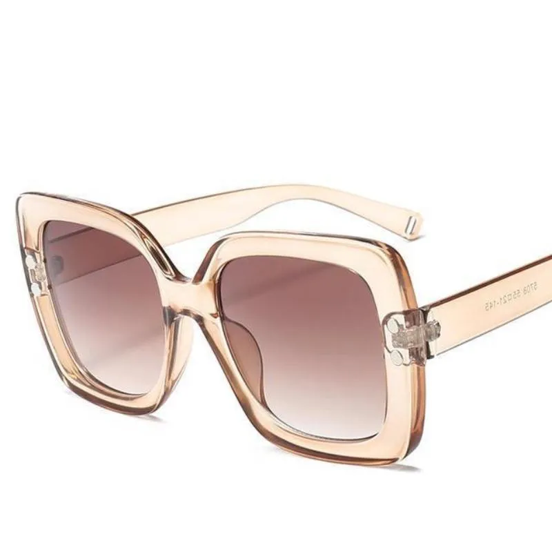 Retro Bold Frame Sunglasses