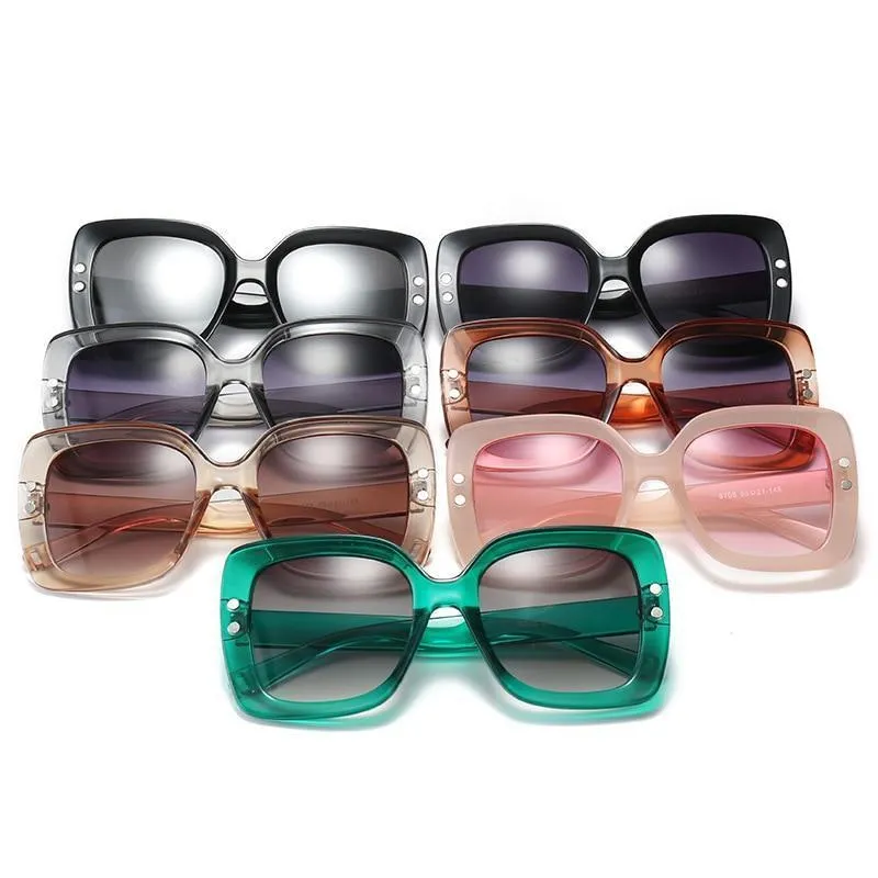 Retro Bold Frame Sunglasses