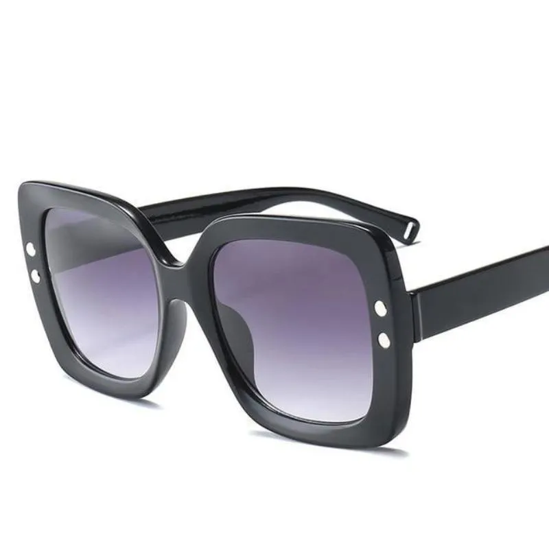 Retro Bold Frame Sunglasses