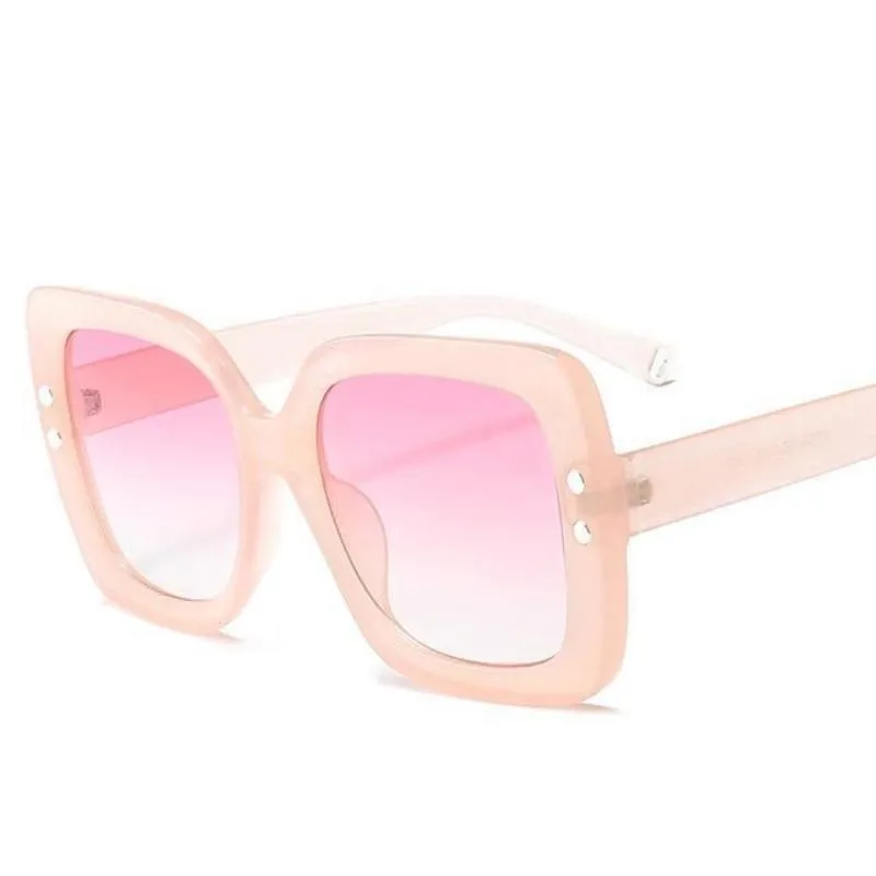 Retro Bold Frame Sunglasses