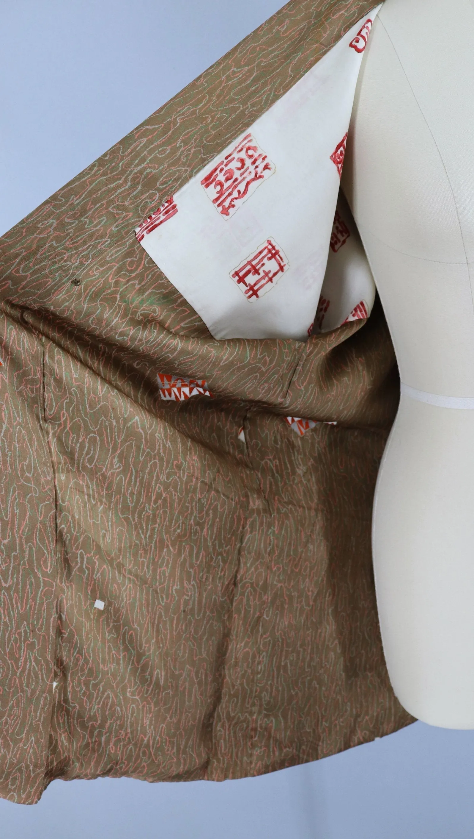 Vintage 1940s Silk Haori Kimono Cardigan Jacket / Art Deco Tan & Peach Abstract