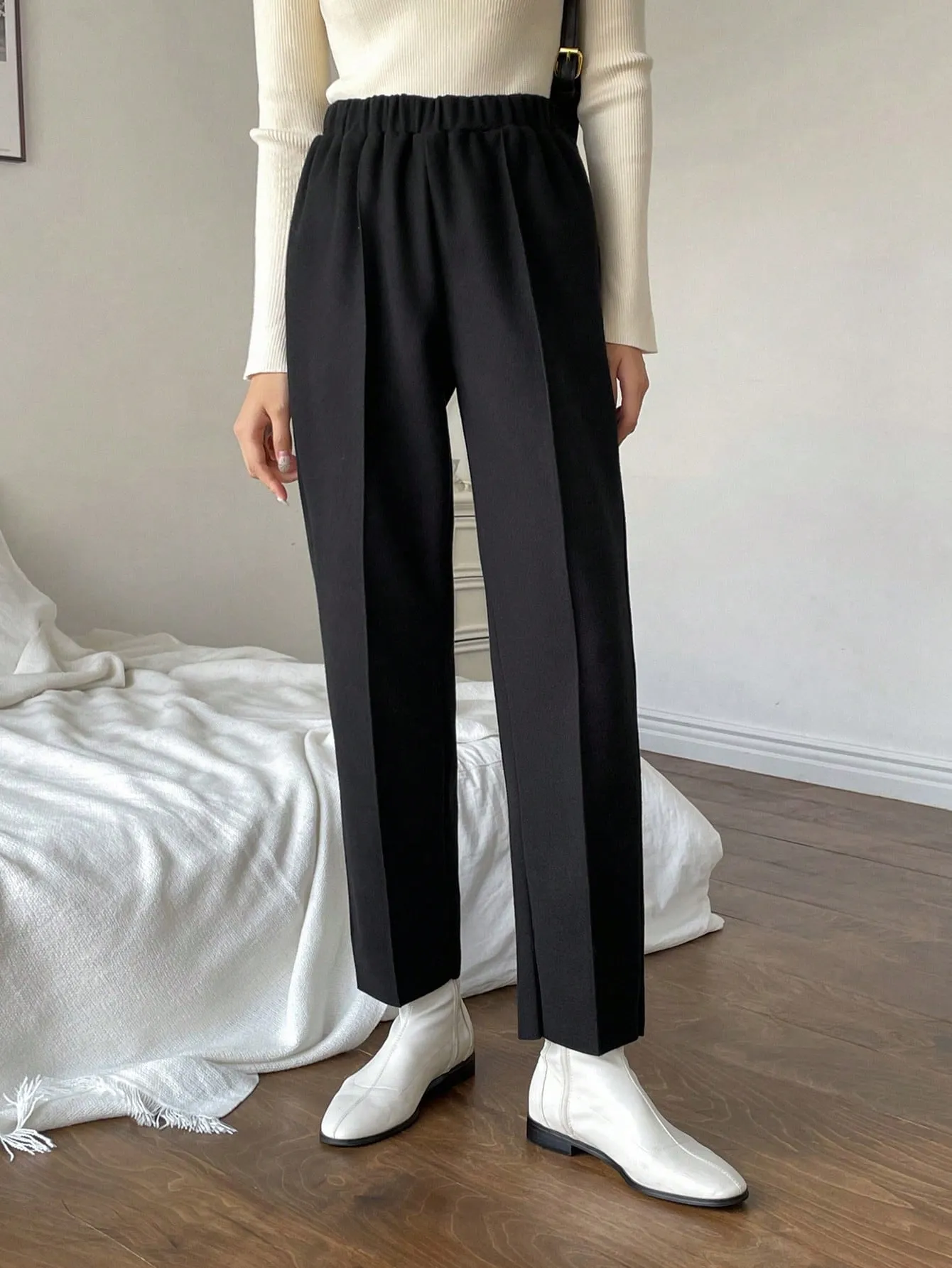 Wool High Waist Seam Detail Pants