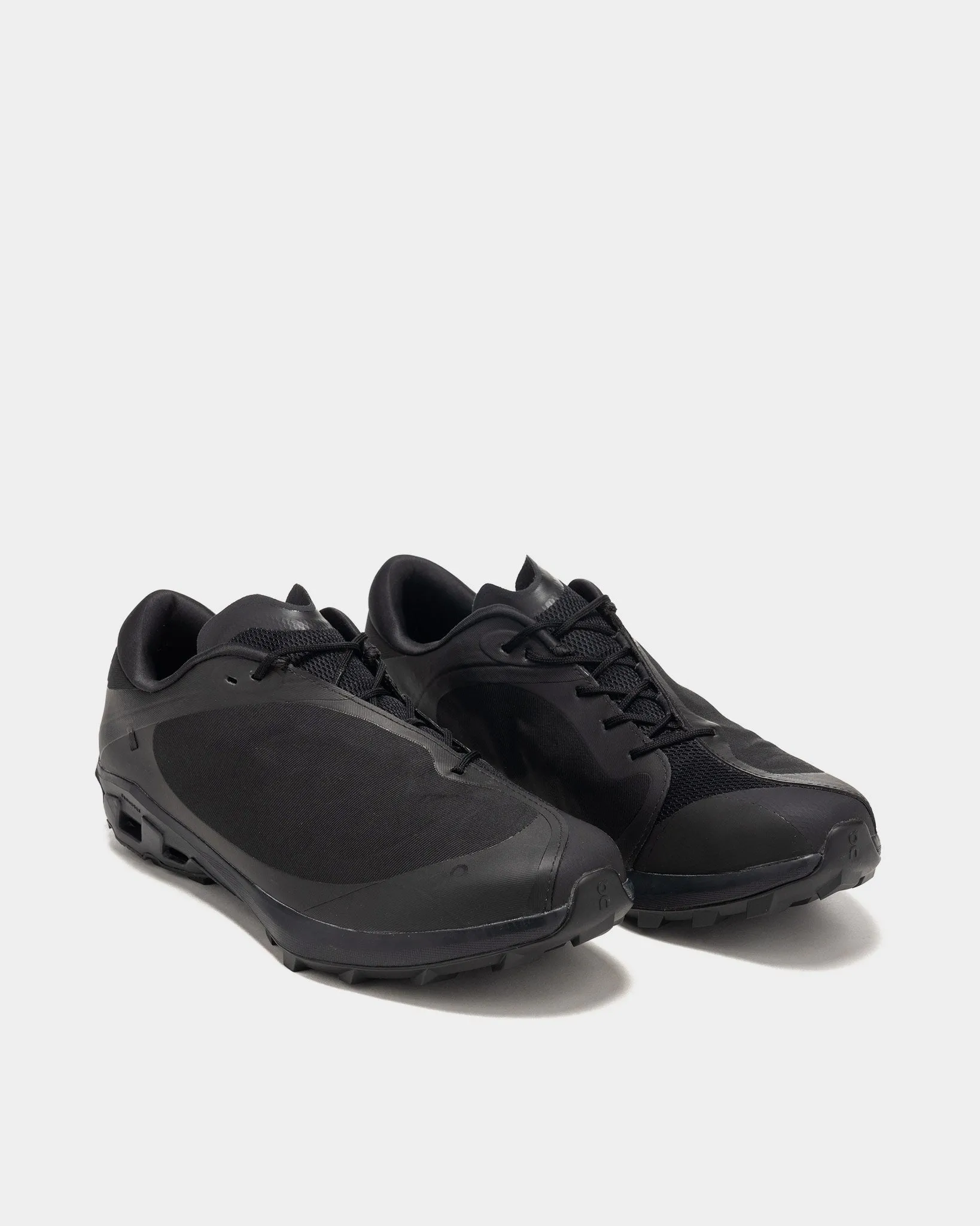 x PAF Cloudventure Peak All Black