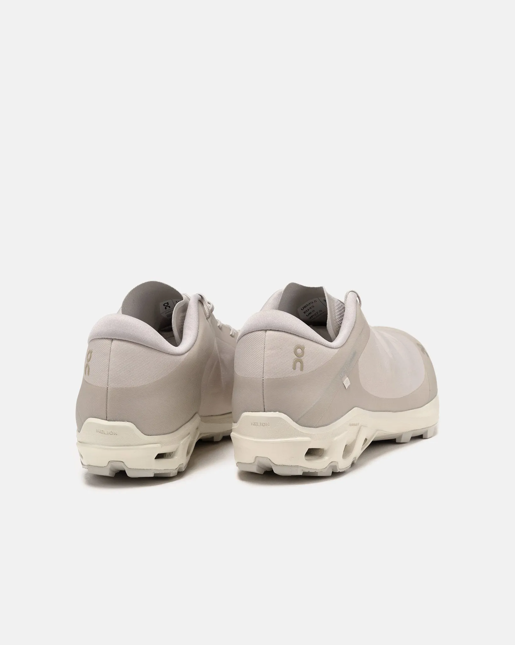 x PAF Cloudventure Peak Ice / Moon